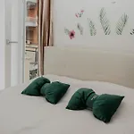 Bed & Breakfast Sunway 4*